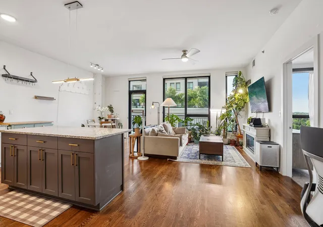 Photo 2 of Condo for sale at 1240 S 2nd Street #622, Minneapolis, MN 55415 | MLS# 7113695 | Listing updated on 2026-08-27