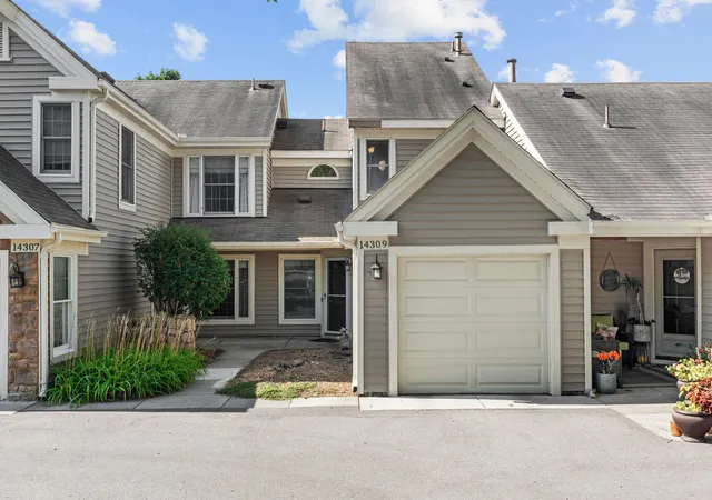 1st image of 14309 Bedford Dr, Eden Prairie, MN 55346 | MLS# 7113699