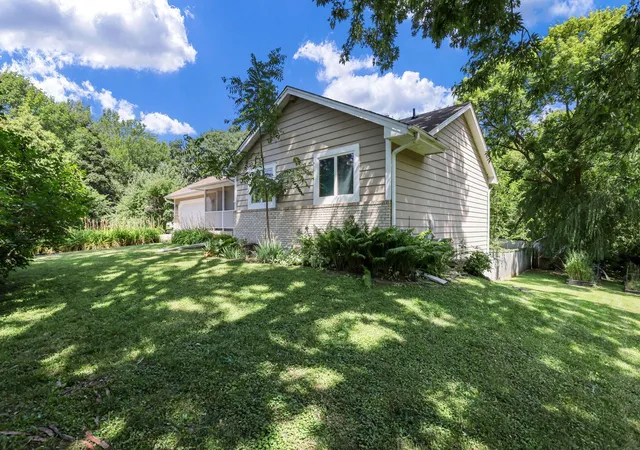Photo 3 of Single family home for sale at 5200 W 135th Street, Savage, MN 55378 | MLS# 7113709 | Listing updated on 2026-09-21