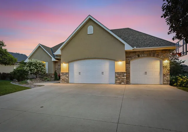 2nd image of 1647 Seashell Ln, Waconia, MN 55387 | MLS# 7113712