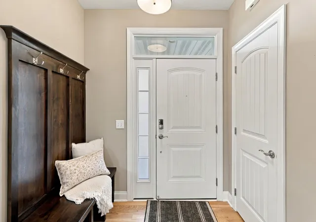 Photo 3 of Single family home for sale at 17301 Eastwood Ave, Lakeville, MN 55044 | MLS# 7113723 | Listing updated on 2026-09-24