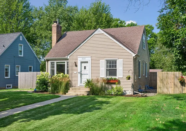 33rd image of 3220 Kentucky Ave S, Minneapolis, MN 55426 | MLS# 7113755
