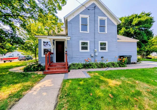 1st image of 103 3rd St Sw, Melrose, MN 56352 | MLS# 7113793