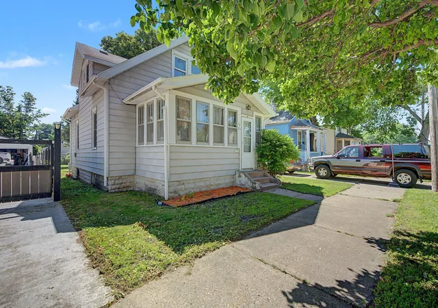 Photo 2 of Single family home for sale at 1625 Polk St Ne, Minneapolis, MN 55413 | MLS# 7113800 | Listing updated on 2026-07-24
