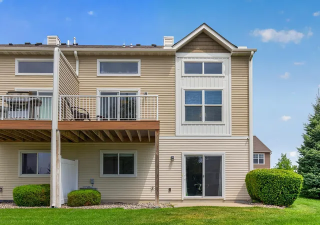 28th image of 357 Stonewood Pl, Burnsville, MN 55306 | MLS# 7113803