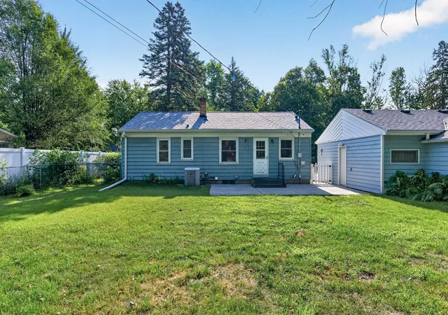 28th image of 2909 Pascal St, Saint Paul, MN 55113 | MLS# 7113805
