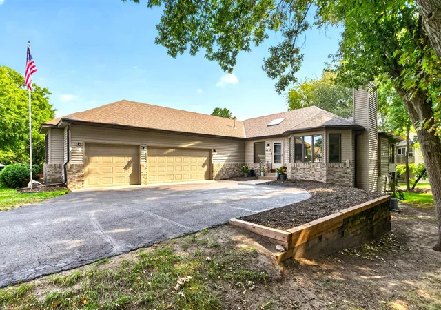 2nd image of 1528 139th Ln Nw, Andover, MN 55304 | MLS# 7113856