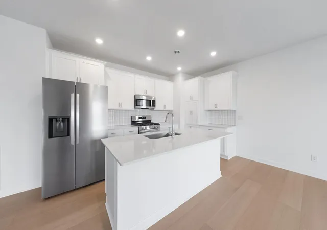 3rd image of 22376 Isla Wy, Rogers, MN 55374 | MLS# 7113858