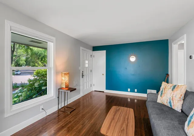 5th image of 3045 Brunswick Ave S, Minneapolis, MN 55416 | MLS# 7113879