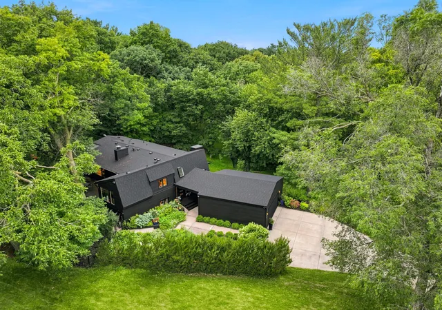 Photo 3 of Sale Pending at 104 Maddaus Ln, Minneapolis, MN 55416 | MLS# 7113884 | Listing updated on 2026-08-31