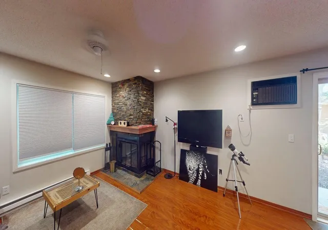 4th image of 2020 Ridge Dr #16, Minneapolis, MN 55416 | MLS# 7113890