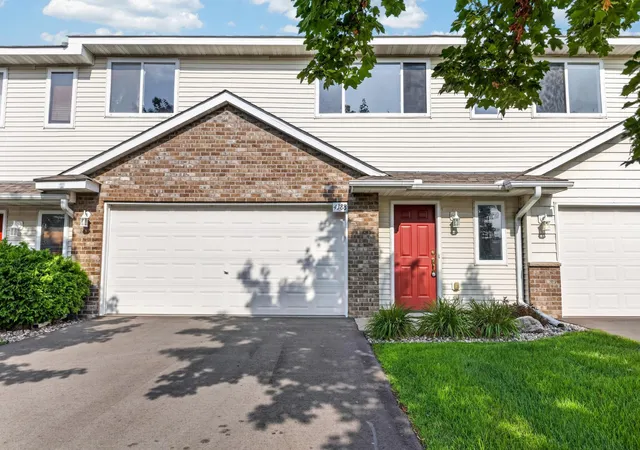 1st image of 4388 Blakewood Dr, Shakopee, MN 55379 | MLS# 7113894