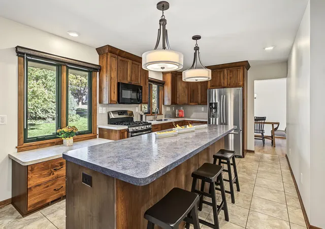 Photo 3 of Single family home for sale at 3201 Townview Ave NE, Minneapolis, MN 55418 | MLS# 7113896 | Listing updated on 2026-10-08