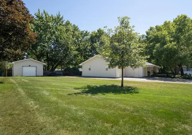 Photo 4 of Single family home for sale at 5137 Forest Rd, Minnetonka, MN 55345 | MLS# 7113906 | Listing updated on 2026-09-04