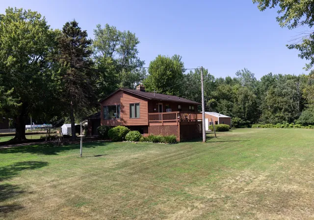 3rd image of 6347 Ware Rd, Circle Pines, MN 55014 | MLS# 7113908