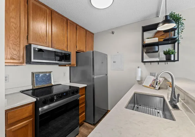 Photo 3 of Condo for sale at 433 S 7th Street #2126, Minneapolis, MN 55415 | MLS# 7113934 | Listing updated on 2026-08-27