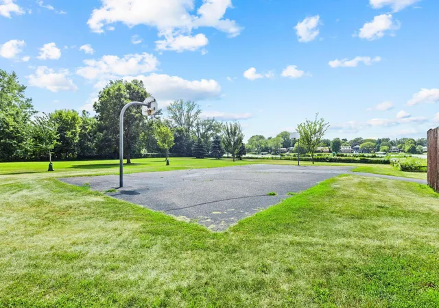 2nd image of 4201 Lakeside Ave N, Minneapolis, MN 55429