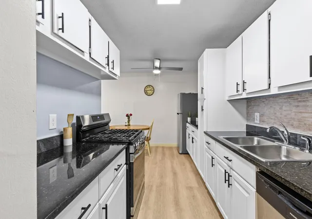 4th image of 4201 Lakeside Ave N #214, Minneapolis, MN 55429 | MLS# 7113954