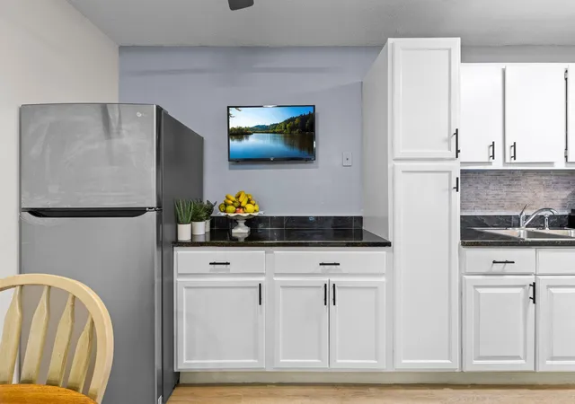 5th image of 4201 Lakeside Ave N #214, Minneapolis, MN 55429 | MLS# 7113954