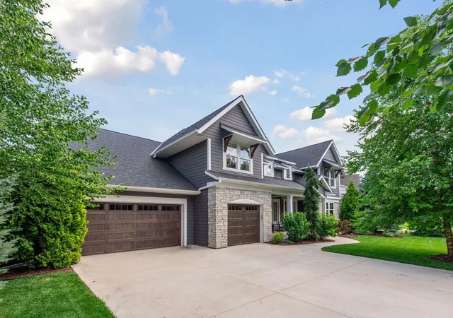 Photo 2 of Mansion for sale at 5290 Shenandoah Ln N, Minneapolis, MN 55446 | MLS# 7113998 | Listing updated on 2026-09-01