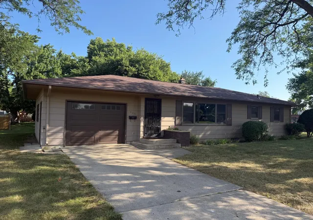 Photo 1 of Single family home for sale at 309 Fallwood Rd, Redwood Falls, MN 56283 | MLS# 7114004 | Listing updated on 2026-07-28
