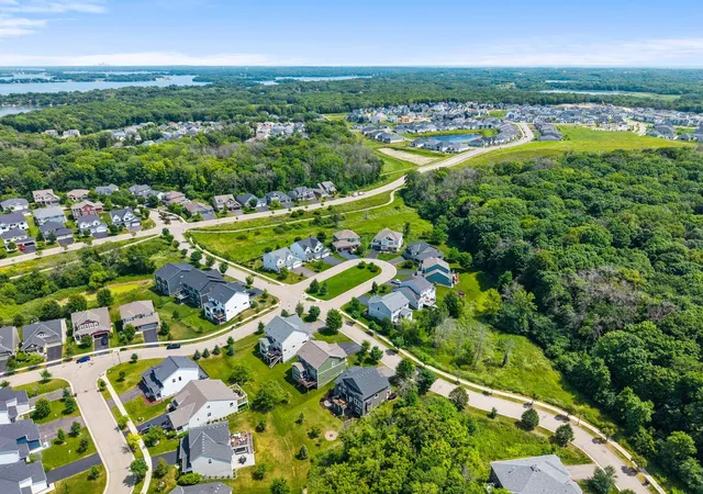 Photo 3 of Sale Pending at 6872 Creekside Way, Excelsior, MN 55331 | MLS# 7114009 | Listing updated on 2026-08-21