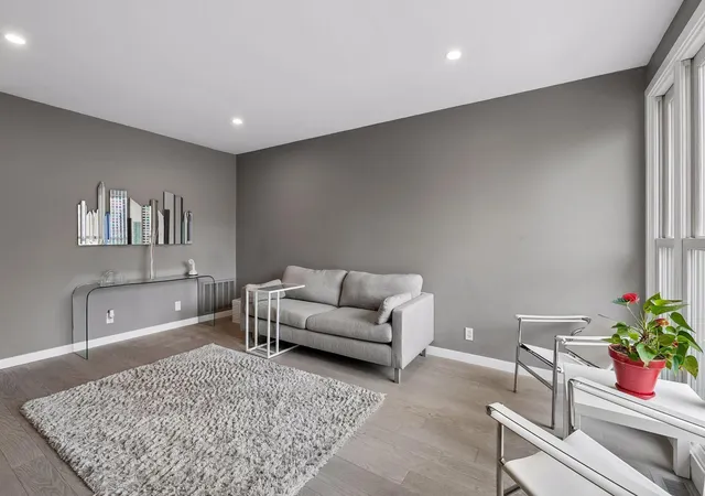 Photo 3 of Single family home for sale at 6427 Barrie Rd, Minneapolis, MN 55435 | MLS# 7114017 | Listing updated on 2026-08-26