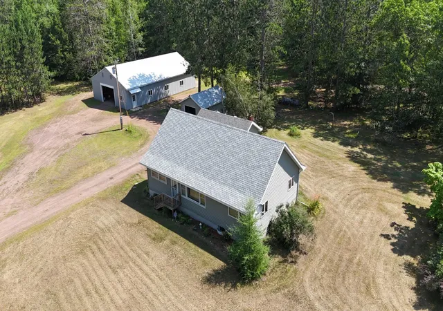 Photo 2 of Single family home for sale at 77222 County Hwy 61, Willow River, MN 55795 | MLS# 7114026 | Listing updated on 2026-10-02