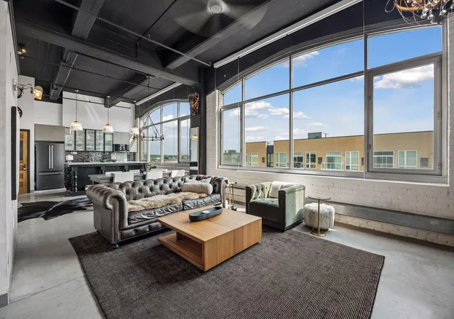 Photo 2 of Condo for sale at 700 Washington Ave N #614, Minneapolis, MN 55401 | MLS# 7114038 | Listing updated on 2026-09-22