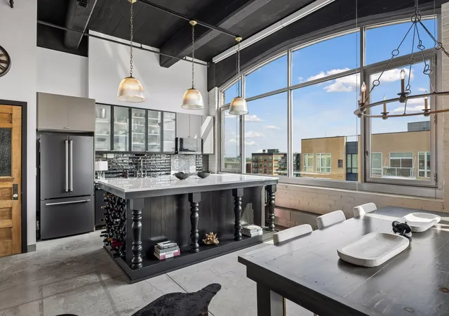 Photo 2 of Condo for sale at 700 Washington Ave N #614, Minneapolis, MN 55401 | MLS# 7114038 | Listing updated on 2026-08-24
