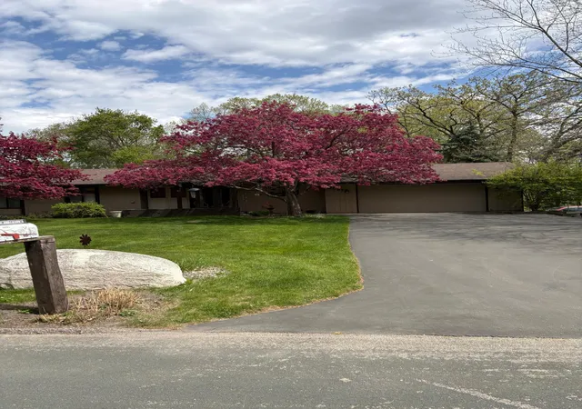 1st image of 6591 Manchester Ln, Eden Prairie, MN 55346 | MLS# 7114057