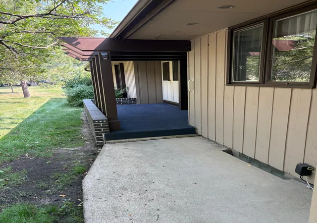4th image of 6591 Manchester Ln, Eden Prairie, MN 55346 | MLS# 7114057