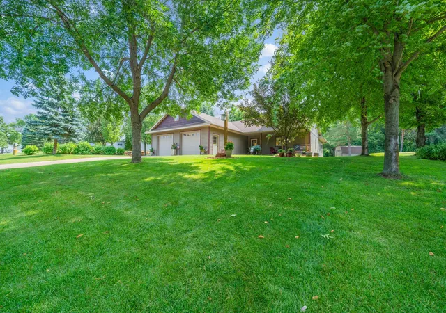 Photo 1 of Single family home for sale at 3123 Crestwood Dr Ne, Alexandria, MN 56308 | MLS# 7114066 | Listing updated on 2026-09-29