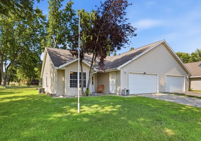 1st image of 505 Simon Ave W, Dassel, MN 55325 | MLS# 7114067