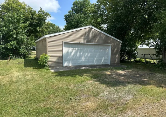 Photo 1 of Sale Pending at 305 Arnold Ave S, Thief River Falls, MN 56701 | MLS# 7114076 | Listing updated on 2026-08-27