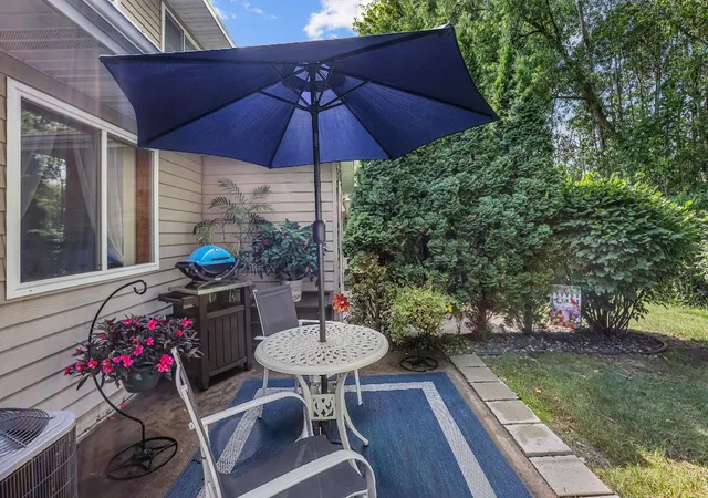 2nd image of 1296 Island Dr, Forest Lake, MN 55025 | MLS# 7114087