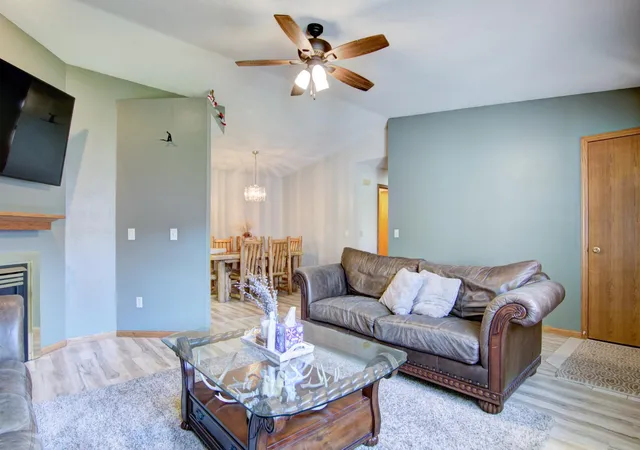 2nd image of 2904 Schabacker Ct #D, Menomonie, WI 54751 | MLS# 7114096