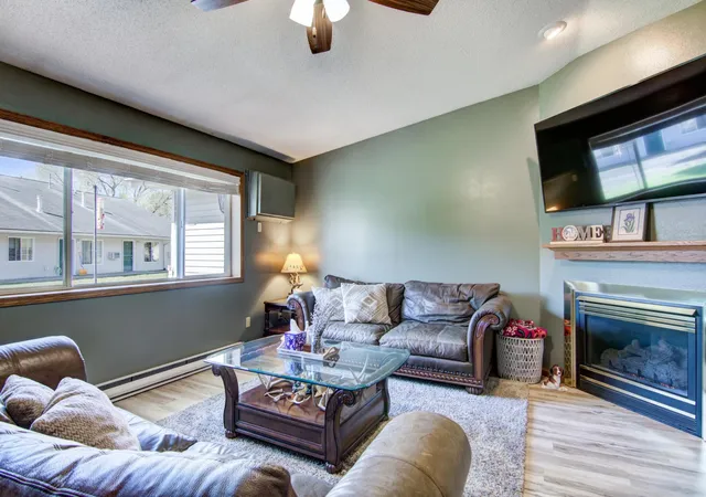 3rd image of 2904 Schabacker Ct #D, Menomonie, WI 54751 | MLS# 7114096