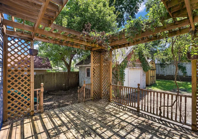 Photo 4 of Single family home for sale at 1004 Center St W, Rochester, MN 55902 | MLS# 7114109 | Listing updated on 2026-09-13