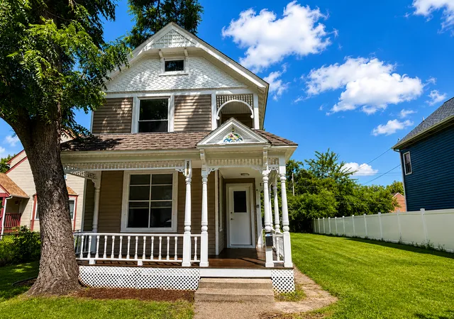 Photo 1 of Sale Pending at 2518 Fremont Ave N, Minneapolis, MN 55411 | MLS# 7114130 | Listing updated on 2026-08-25