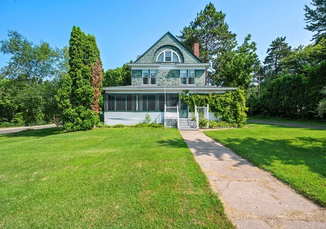 2nd image of 120 E Maryland St, Saint Croix Falls, WI 54024 | MLS# 7114143