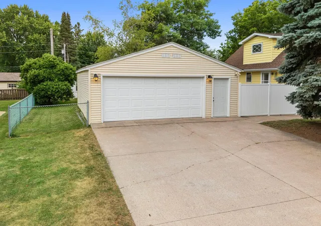 4th image of 431 4Th Ave Sw, Cambridge, MN 55008 | MLS# 7114164