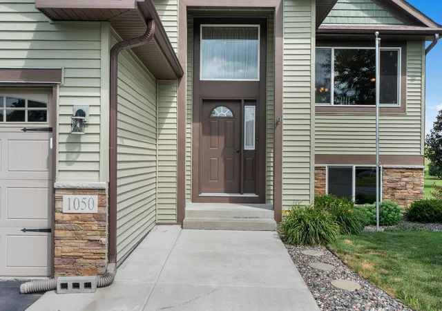 2nd image of 1050 Mallard St Ne, Hanover, MN 55341 | MLS# 7114194