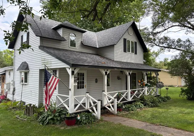 Photo 1 of Single family home for sale at 601 Harrison Ave, Sacred Heart, MN 56285 | MLS# 7114222 | Listing updated on 2026-09-01