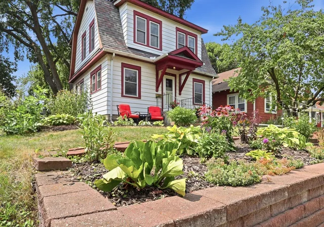 Photo 2 of Sale Pending at 3414 Polk St Ne, Minneapolis, MN 55418 | MLS# 7114256 | Listing updated on 2026-08-07