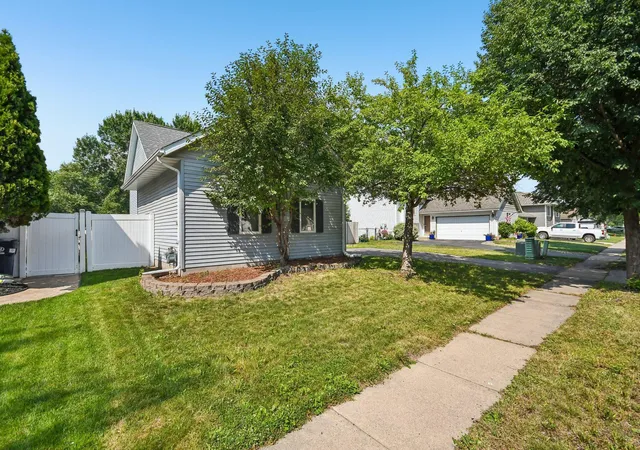 26th image of 905 Walnut St, Farmington, MN 55024 | MLS# 7114259