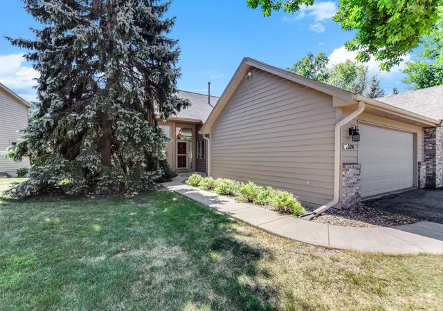 Photo 3 of Single family home for sale at 1624 Waterbury, Waconia, MN 55387 | MLS# 7114265 | Listing updated on 2026-09-20