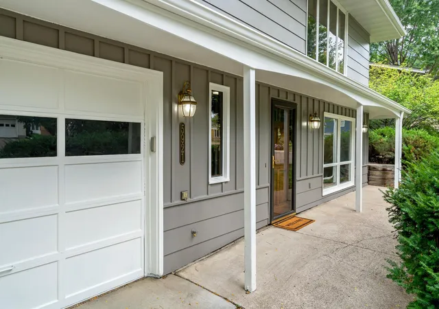 Photo 3 of Single family home for sale at 5921 Wisconsin Cir N, Minneapolis, MN 55428 | MLS# 7114335 | Listing updated on 2026-09-08
