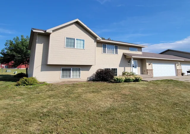 1st image of 316 Jefferson Ln, Saint Joseph, MN 56374 | MLS# 7114336
