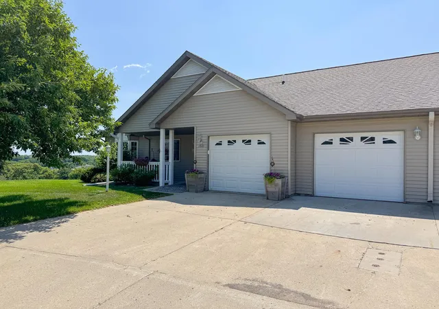 1st image of 1801 Aspen Ln, Fergus Falls, MN 56537 | MLS# 7114337